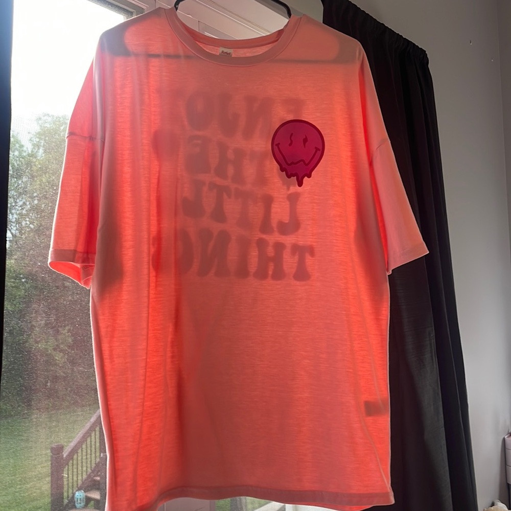 Light pick size Medium from Romwe